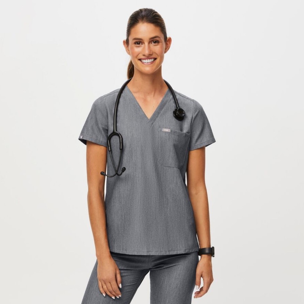 Figs one pocket Catarina scrub top